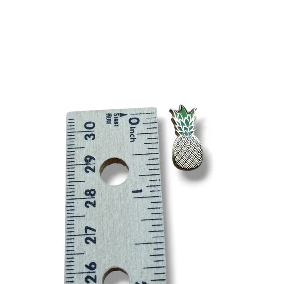 Pineapple Fruit Gold Tone Enamel Hat Lapel Backpack Pin Tie Tack - Picture 3 of 4